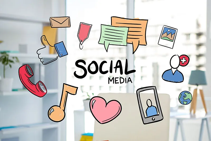 Infographic showcasing social media marketing tips tailored for small businesses and effective management services.  